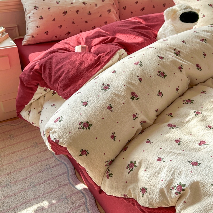 91家纺网 家纺一手货源 找家纺 女子家纺 2026春夏新款云感皱皱纱小清新四件套 玫瑰园