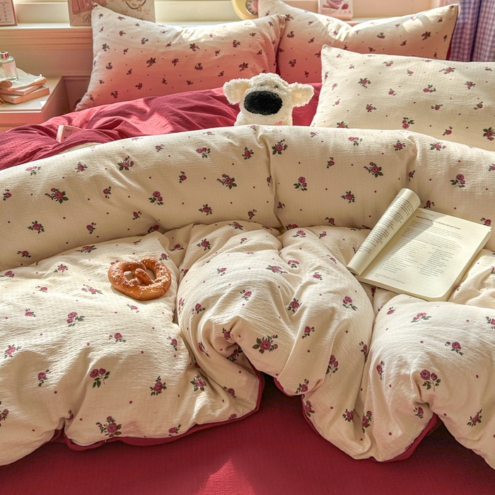 91家纺网 家纺一手货源 找家纺 女子家纺 2026春夏新款云感皱皱纱小清新四件套 玫瑰园