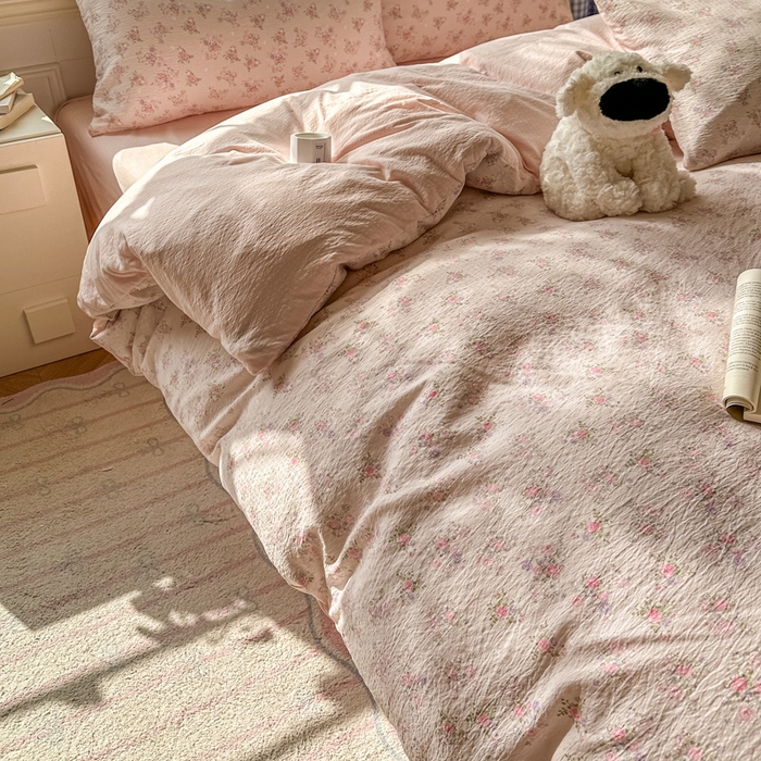 91家纺网 家纺一手货源 找家纺 女子家纺 2026春夏新款云感皱皱纱小清新四件套 碎花飘飘