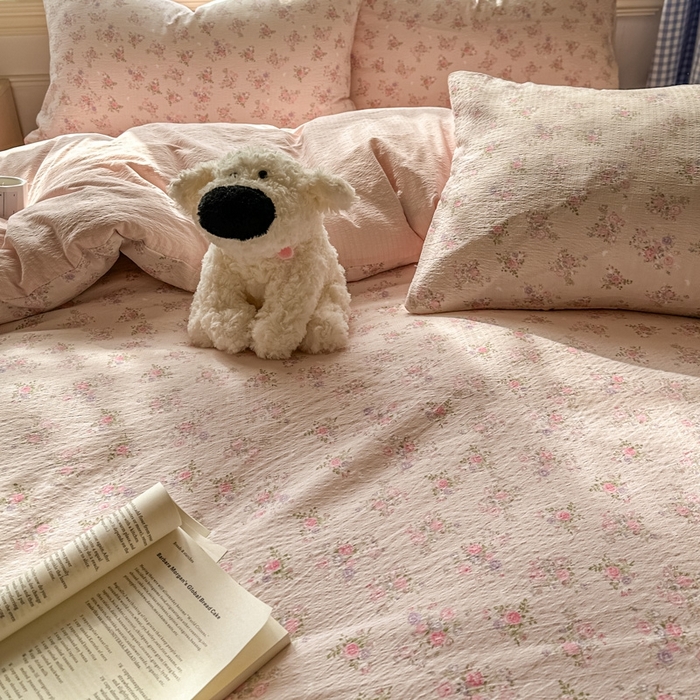 91家纺网 家纺一手货源 找家纺 女子家纺 2026春夏新款云感皱皱纱小清新四件套 碎花飘飘