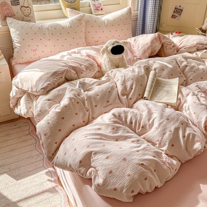 91家纺网 家纺一手货源 找家纺 女子家纺 2026春夏新款云感皱皱纱小清新四件套 少女爱心