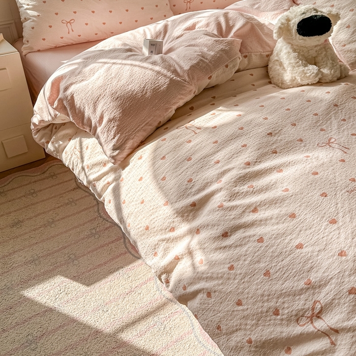 91家纺网 家纺一手货源 找家纺 女子家纺 2026春夏新款云感皱皱纱小清新四件套 少女爱心