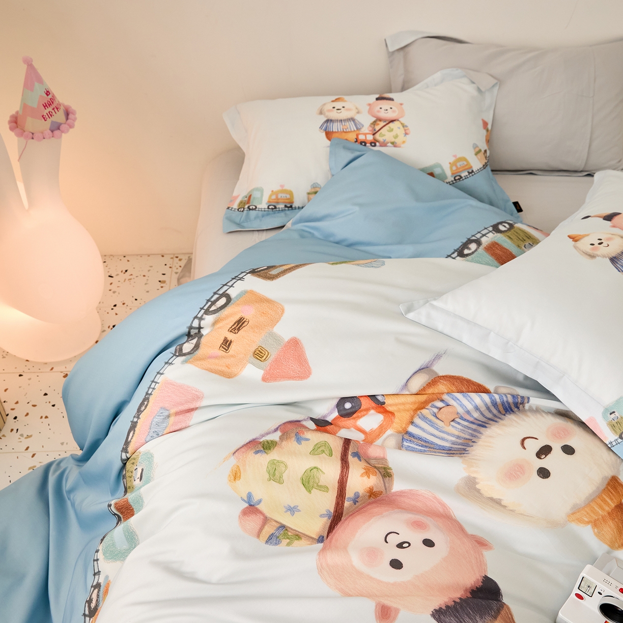 91家纺网 家纺一手货源 找家纺 梧桐树 2026新款60长绒棉平网大版系列四件套 P36好伙伴蓝