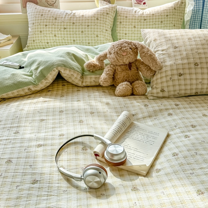 91家纺网 家纺一手货源 找家纺 女子家纺 2026春夏新款云感皱皱纱小清新四件套 左伊