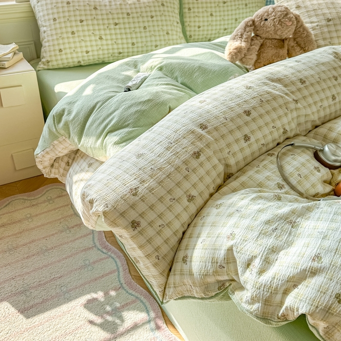 91家纺网 家纺一手货源 找家纺 女子家纺 2026春夏新款云感皱皱纱小清新四件套 左伊