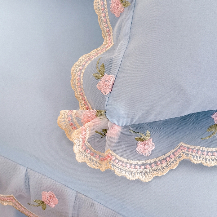 91家纺网 家纺一手货源 找家纺 漫布云家纺 2026春夏超柔水洗棉床裙款四件套-唯爱系列 唯爱-梦幻蓝