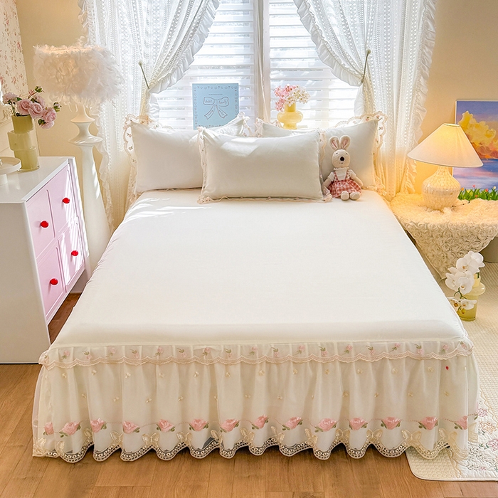 91家纺网 家纺一手货源 找家纺 漫布云家纺 2026春夏超柔水洗棉床裙款四件套-唯爱系列 唯爱-奶油白