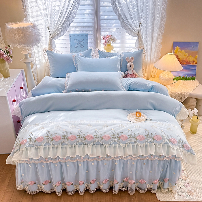 91家纺网 家纺一手货源 找家纺 漫布云家纺 2026春夏超柔水洗棉床裙款四件套-唯爱系列 唯爱-梦幻蓝