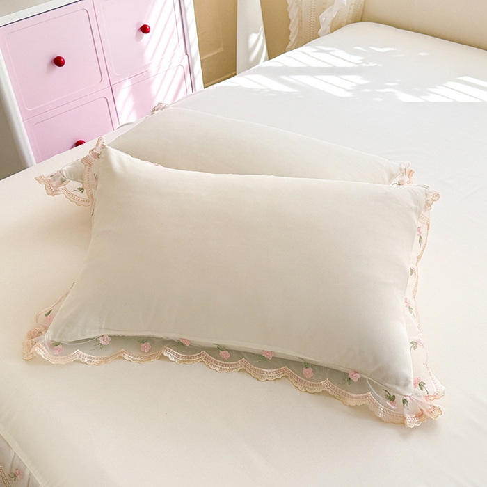 91家纺网 家纺一手货源 找家纺 漫布云家纺 2026春夏超柔水洗棉床裙款四件套-唯爱系列 唯爱-奶油白