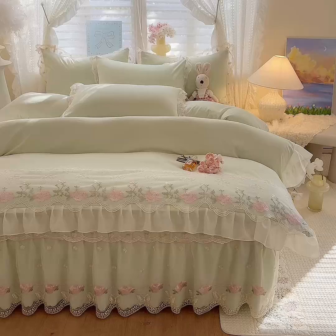 91家纺网 家纺一手货源 找家纺 （总）漫布云家纺 2026春夏超柔水洗棉床裙款四件套-唯爱系列