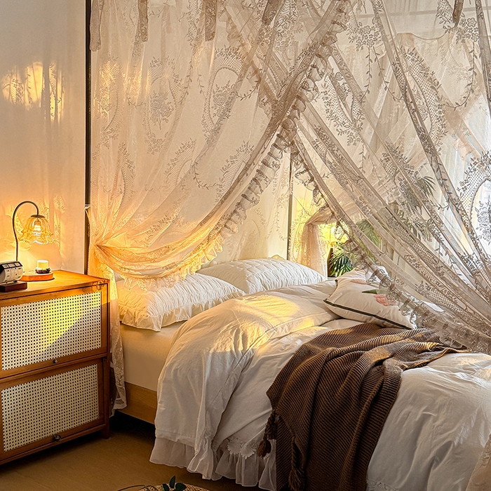 91家纺网 家纺一手货源 找家纺 都市缘蚊帐 2026新款浪漫落地蕾丝花边蚊帐905提花系带系列 薇尔庄园-奶油杏