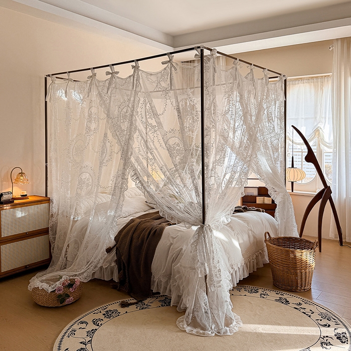 91家纺网 家纺一手货源 找家纺 都市缘蚊帐 2026新款浪漫落地蕾丝花边蚊帐905提花系带系列 薇尔庄园-奶油白