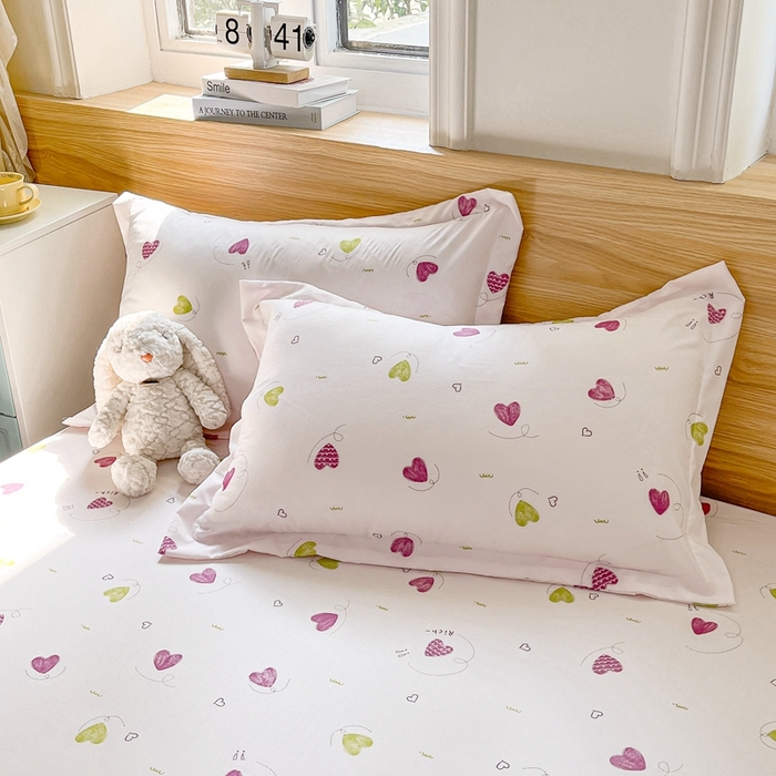 91家纺网 家纺一手货源 找家纺 默忆 2026新款针织双层纱印花糯小棉床笠 桃心粉