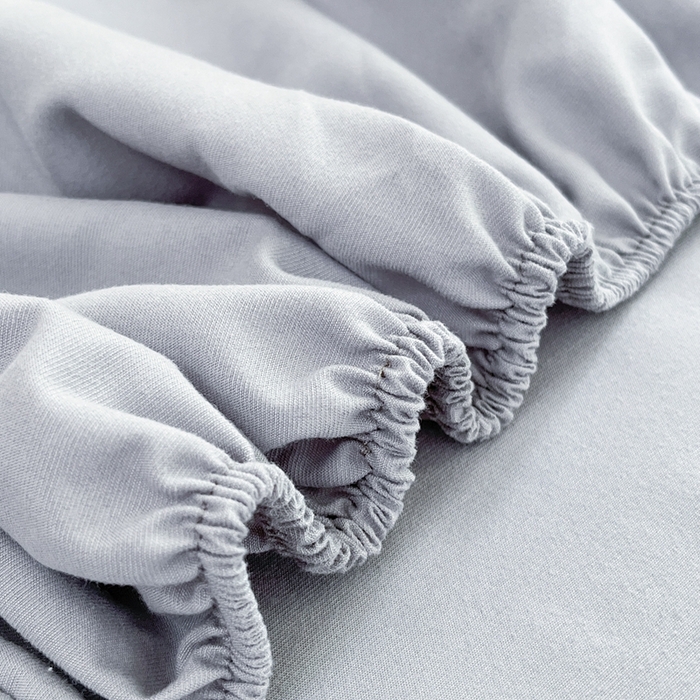 91家纺网 家纺一手货源 找家纺 默忆 2026新款针织双层纱印花糯小棉床笠 经典灰