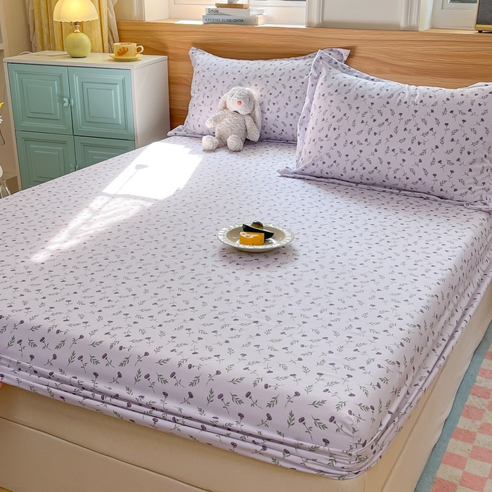 91家纺网 家纺一手货源 找家纺 默忆 2026新款针织双层纱印花糯小棉床笠 紫色花海