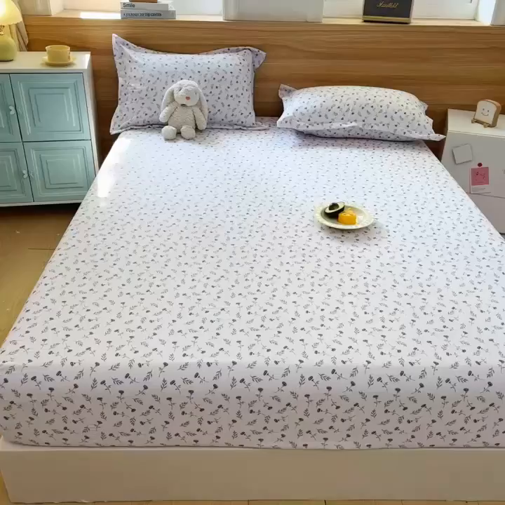 91家纺网 家纺一手货源 找家纺 默忆 2026新款针织双层纱印花糯小棉床笠 紫色花海