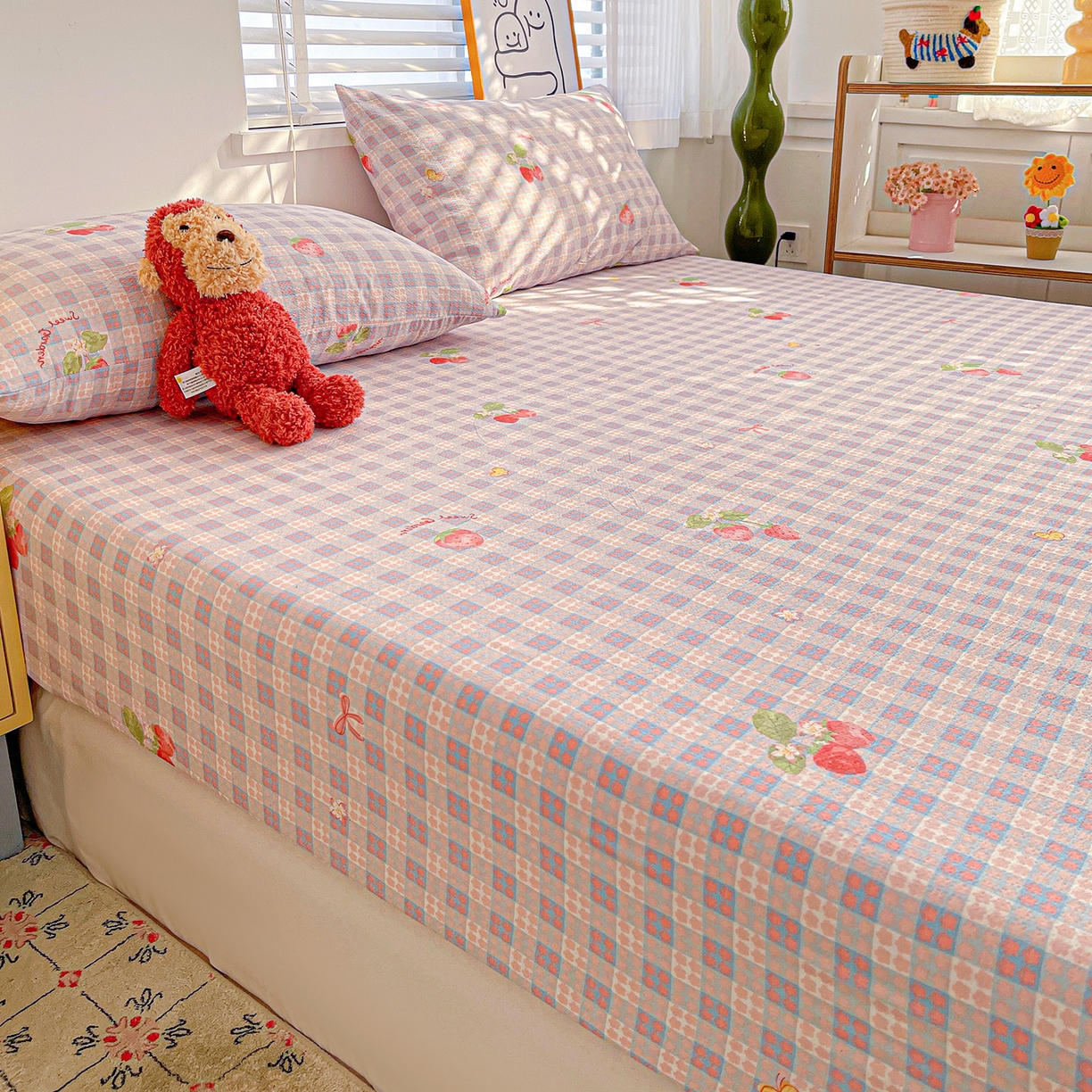 91家纺网 家纺一手货源 找家纺 仟人梦 2026新款云感双层纱印花单床笠床笠单件 草莓之语