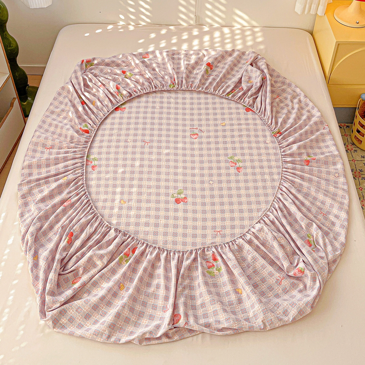 91家纺网 家纺一手货源 找家纺 仟人梦 2026新款云感双层纱印花单床笠床笠单件 草莓之语