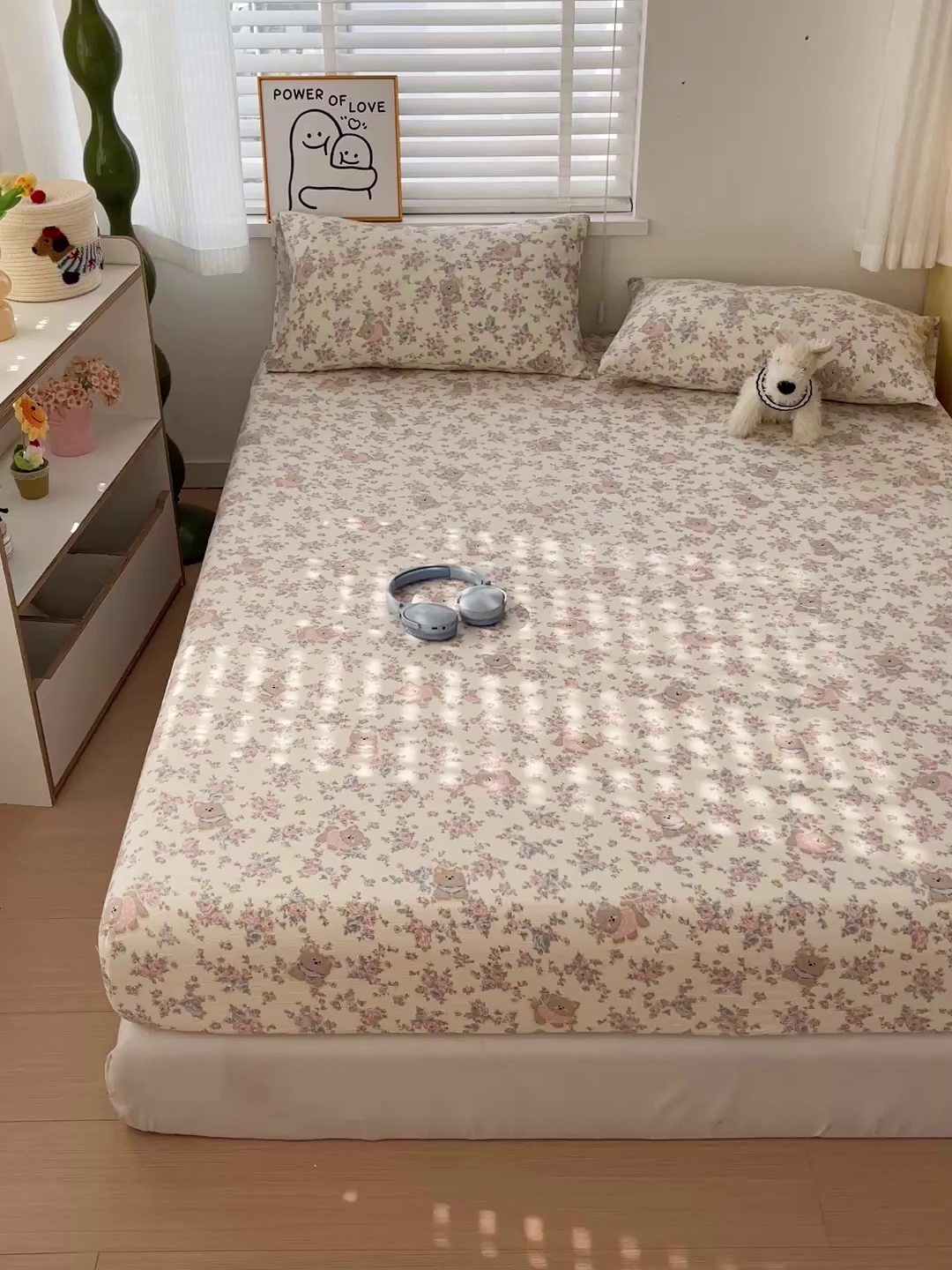 91家纺网 家纺一手货源 找家纺 仟人梦 2026新款云感双层纱印花单床笠床笠单件 花园里