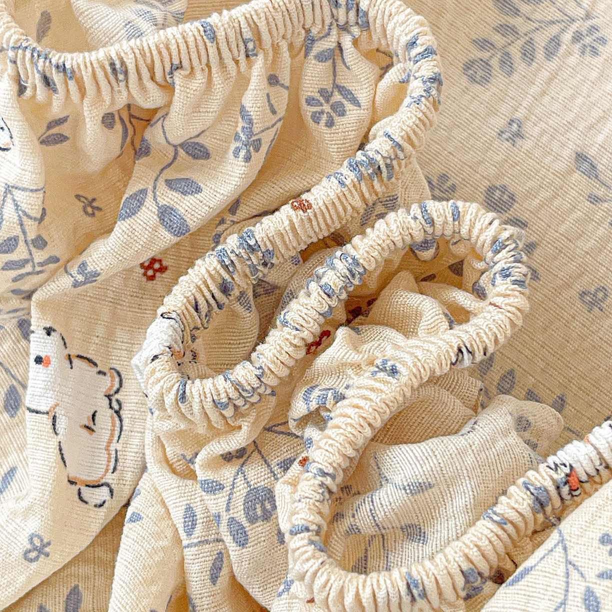 91家纺网 家纺一手货源 找家纺 仟人梦 2026新款云感双层纱印花单床笠床笠单件 花园兔