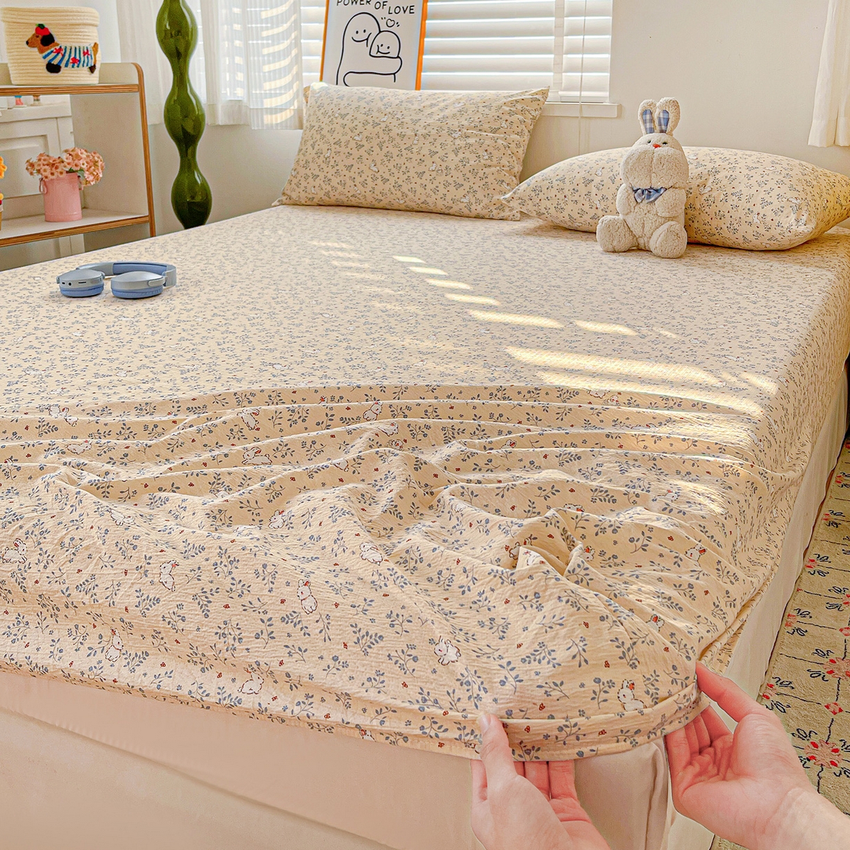 91家纺网 家纺一手货源 找家纺 仟人梦 2026新款云感双层纱印花单床笠床笠单件 花园兔