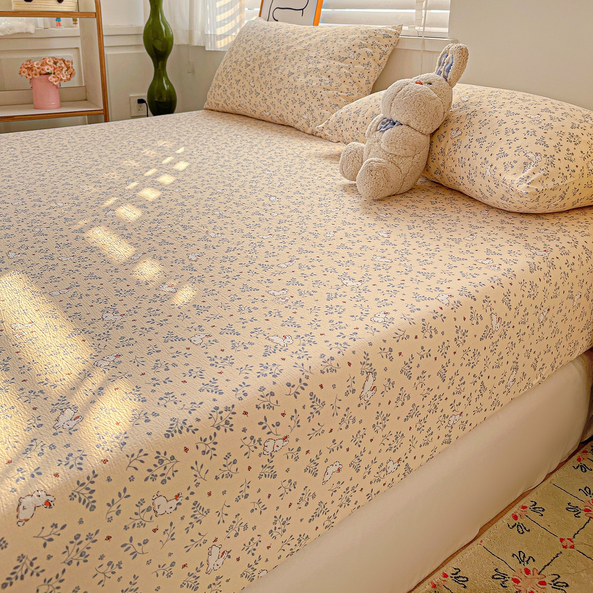 91家纺网 家纺一手货源 找家纺 仟人梦 2026新款云感双层纱印花单床笠床笠单件 花园兔