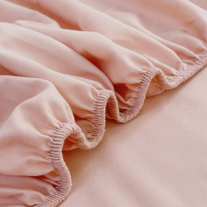 91家纺网 家纺一手货源 找家纺 默忆 2026新款针织双层纱印花糯小棉床笠 西瓜粉