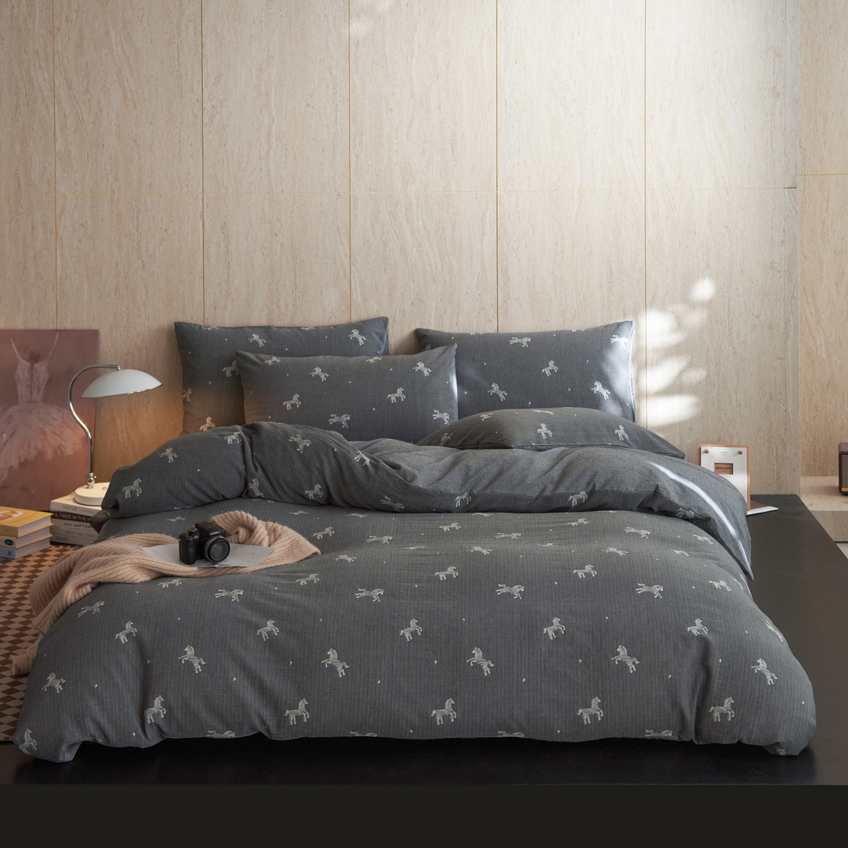 91家纺网 家纺一手货源 找家纺 如一 2026新款色织提花全棉水洗棉纯棉四件套第二批 骏影-黑