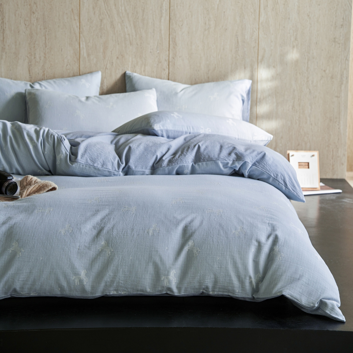 91家纺网 家纺一手货源 找家纺 如一 2026新款色织提花全棉水洗棉纯棉四件套第二批 骏影-蓝