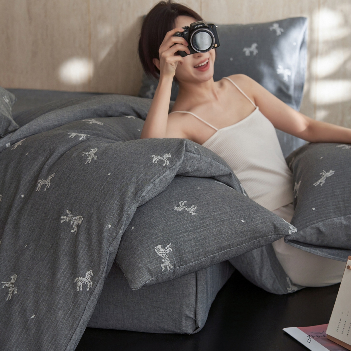 91家纺网 家纺一手货源 找家纺 如一 2026新款色织提花全棉水洗棉纯棉四件套第二批 骏影-黑