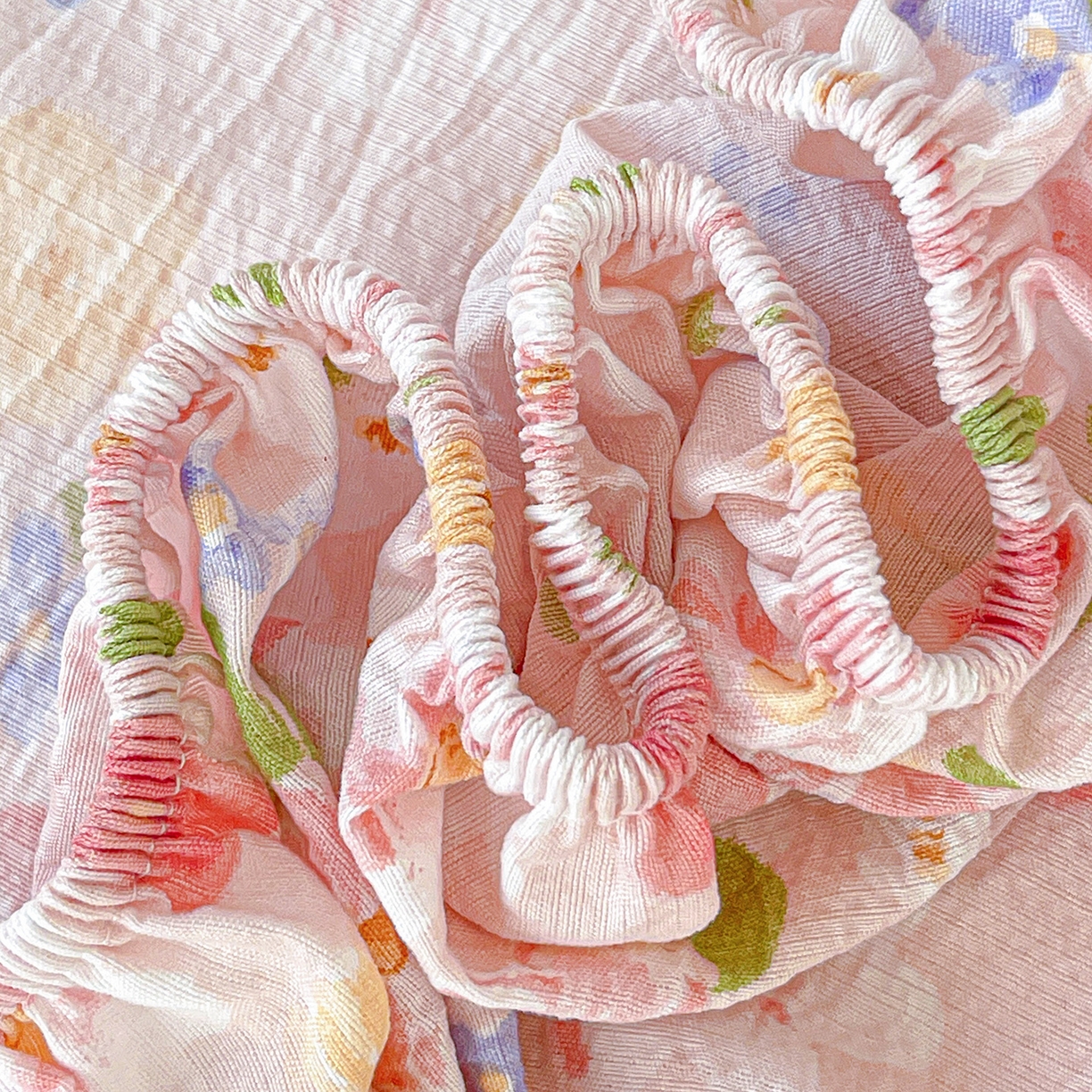 91家纺网 家纺一手货源 找家纺 仟人梦 2026新款云感双层纱印花单床笠床笠单件 云之瑶