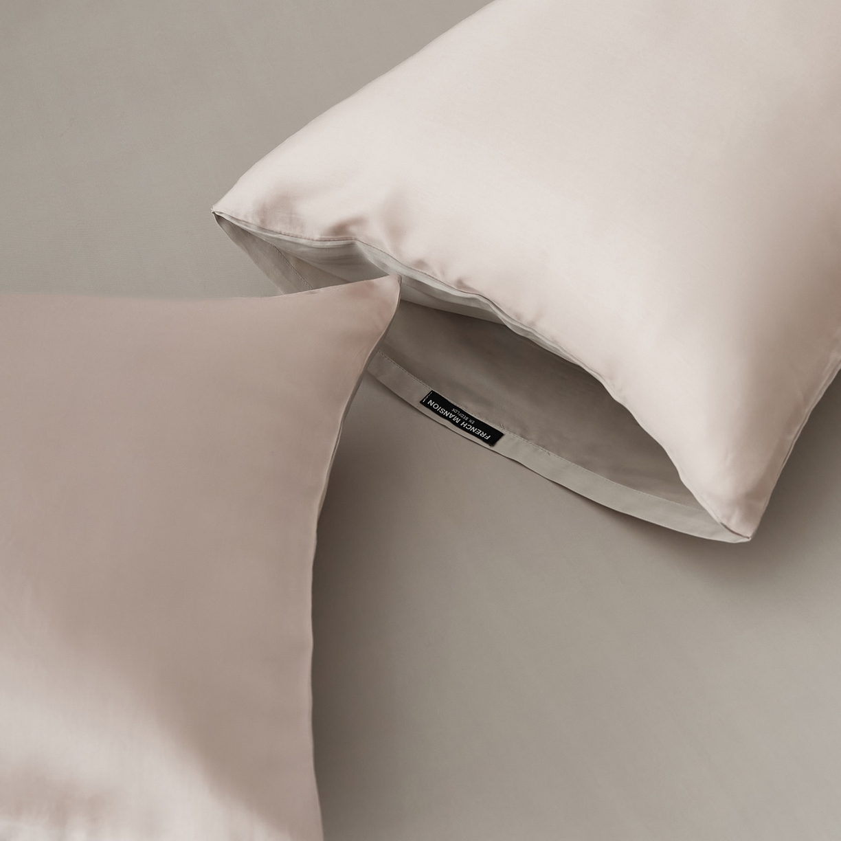 91家纺网 家纺一手货源 找家纺 EH家居 2026春夏新款简约纯色天丝单品枕套（AB版）（被套同款） 仲夏-粉灰