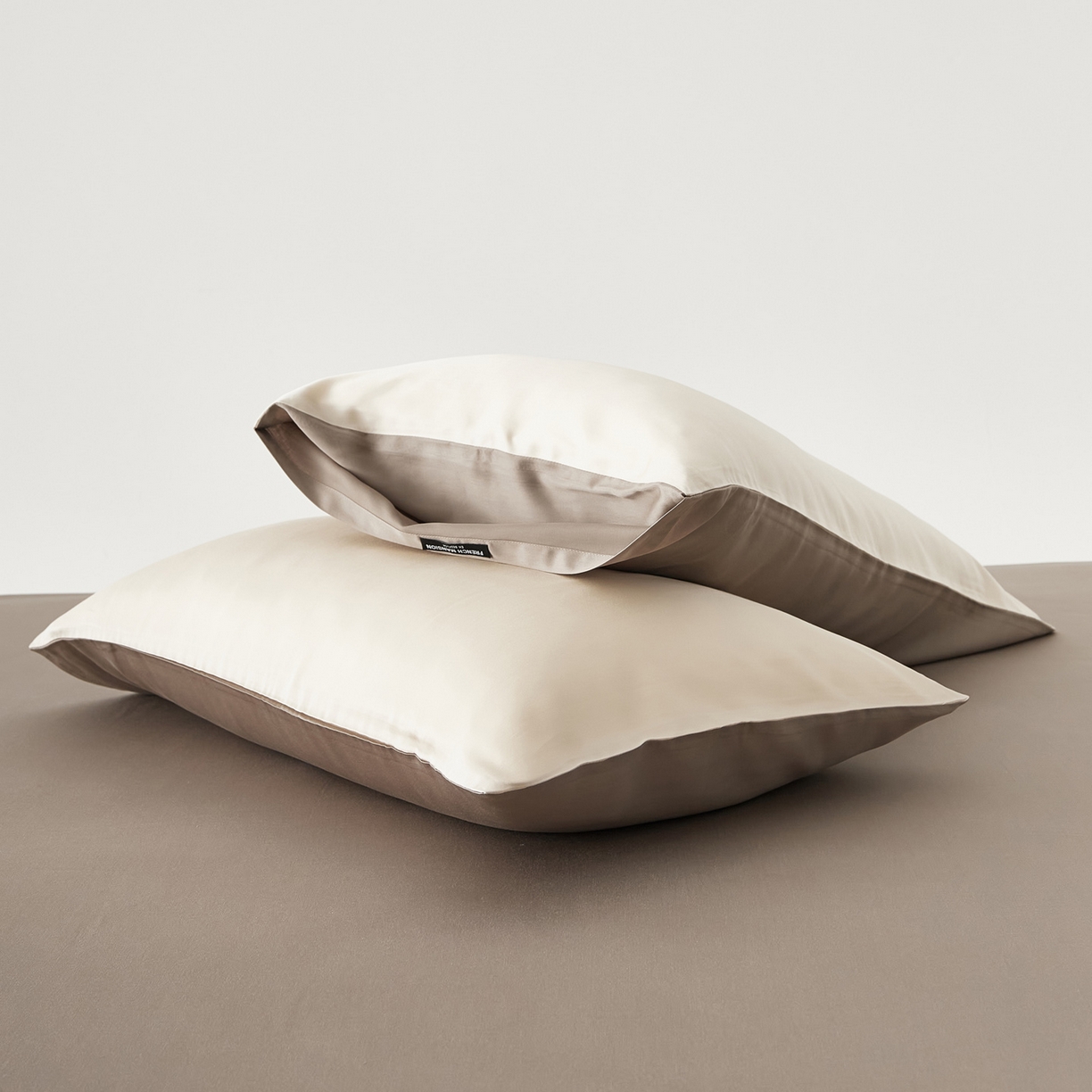 91家纺网 家纺一手货源 找家纺 EH家居 2026春夏新款简约纯色天丝单品枕套（AB版）（被套同款） 仲夏-浅香槟色