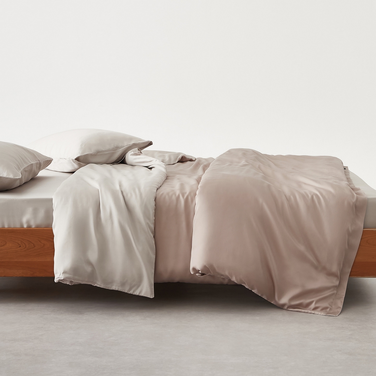 91家纺网 家纺一手货源 找家纺 EH家居 2026春夏新款简约纯色天丝单品被套 仲夏-粉灰