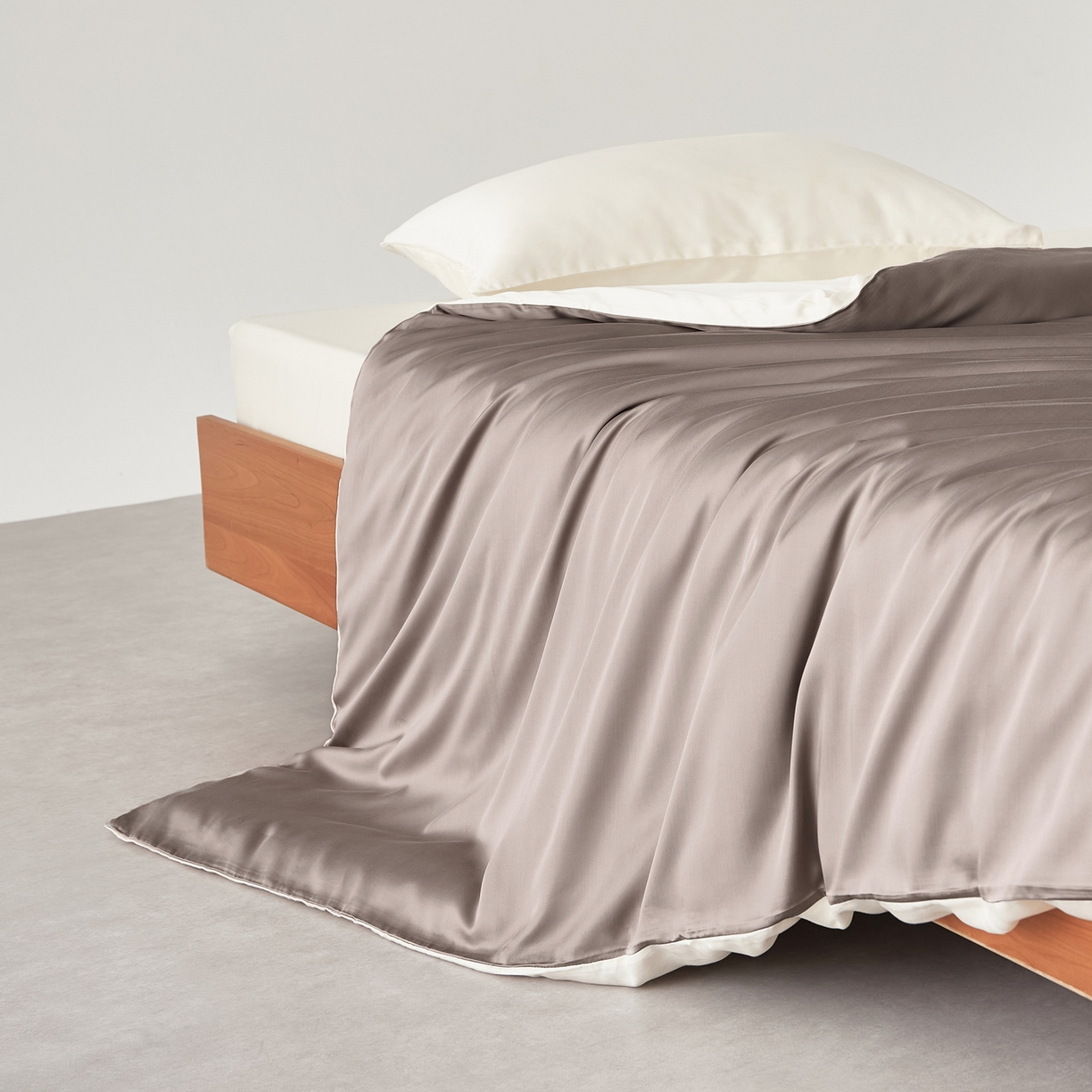 91家纺网 家纺一手货源 找家纺 EH家居 2026春夏新款简约纯色天丝单品被套 仲夏-果栗色