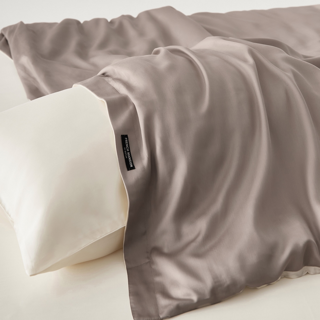 91家纺网 家纺一手货源 找家纺 EH家居 2026春夏新款简约纯色天丝单品被套 仲夏-果栗色