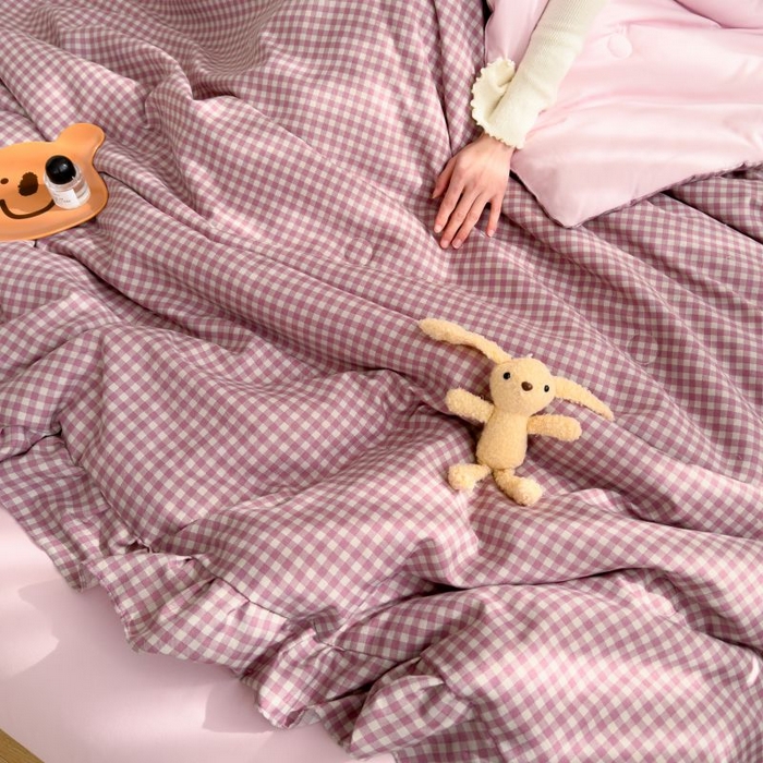 91家纺网 家纺一手货源 找家纺 默忆 2026新款A类水洗棉双层纱花边夏被夏凉被空调被被子被芯 紫粉小格