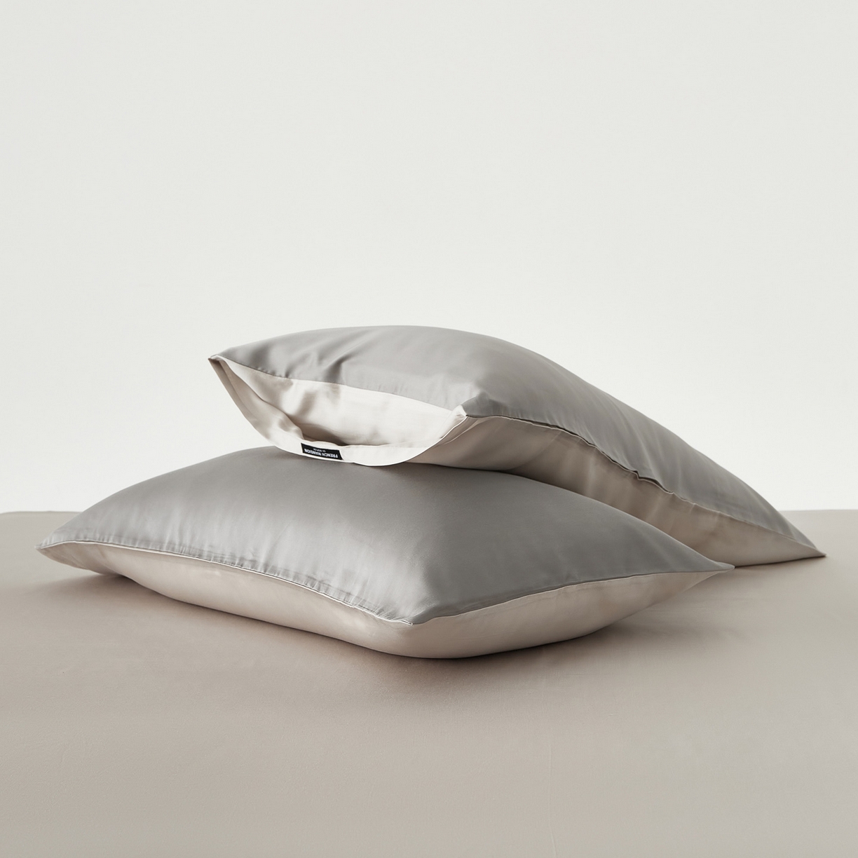 91家纺网 家纺一手货源 找家纺 EH家居 2026春夏新款简约纯色天丝单品枕套（AB版）（被套同款） 仲夏-月影灰