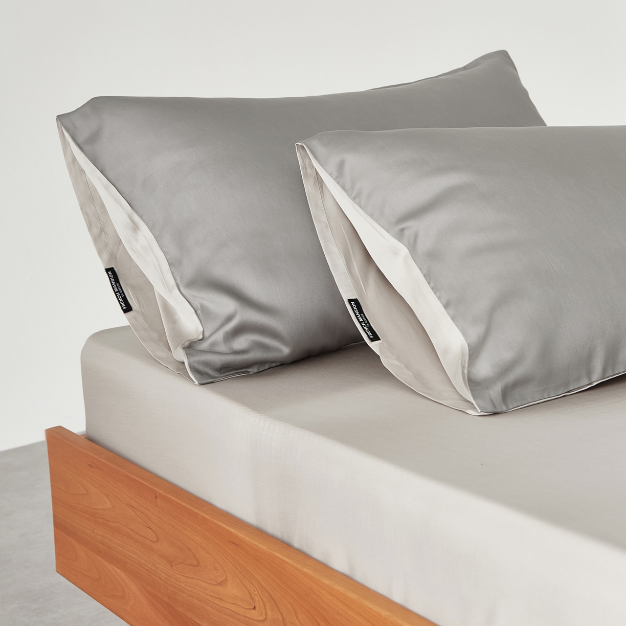 91家纺网 家纺一手货源 找家纺 EH家居 2026春夏新款简约纯色天丝单品枕套（AB版）（被套同款） 仲夏-月影灰