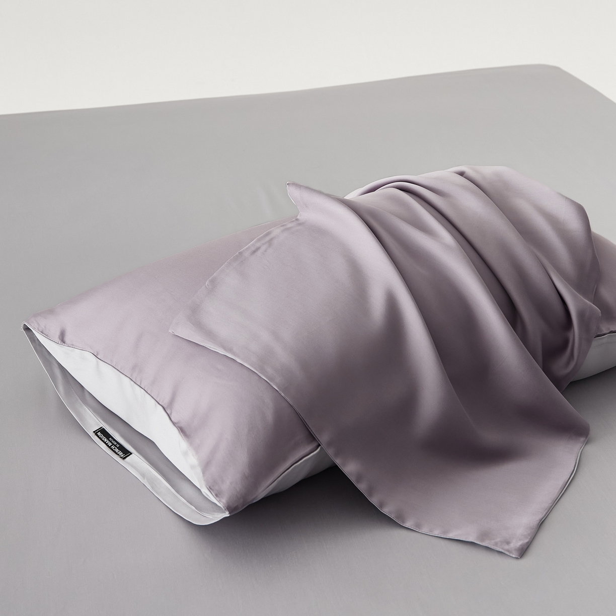 91家纺网 家纺一手货源 找家纺 EH家居 2026春夏新款简约纯色天丝单品枕套（AB版）（被套同款） 仲夏-紫灰
