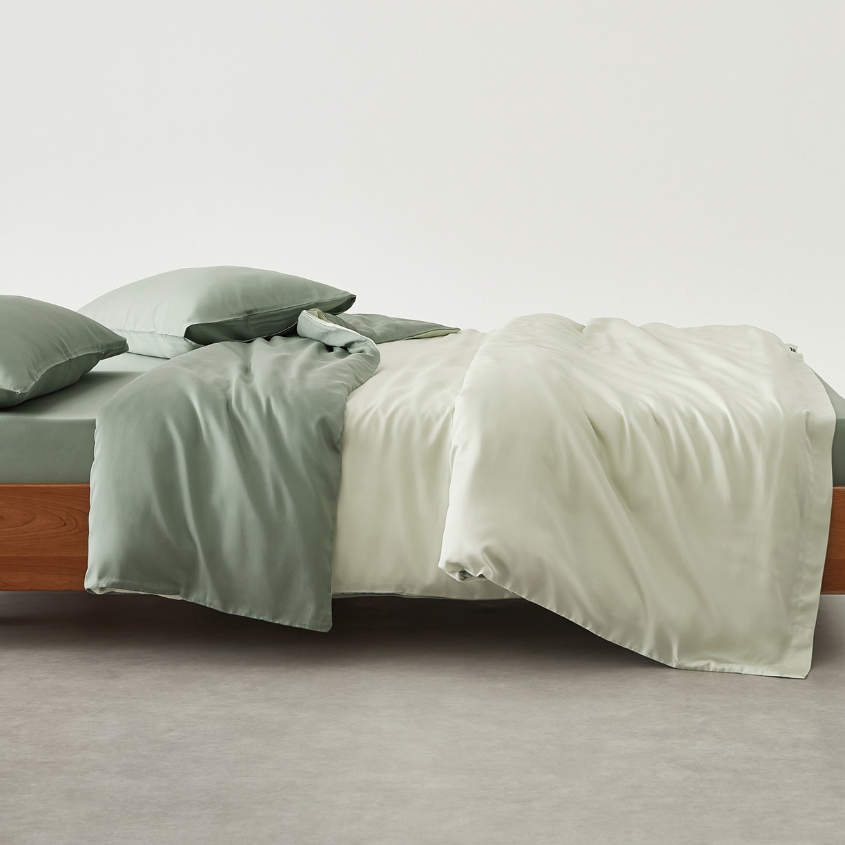 91家纺网 家纺一手货源 找家纺 EH家居 2026春夏新款简约纯色天丝单品被套 仲夏-仲夏夜绿