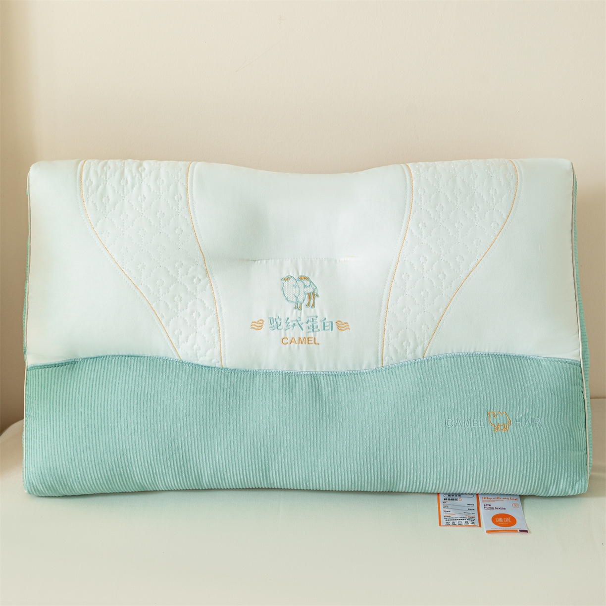 91家纺网 家纺一手货源 找家纺 浩宇家纺 2026新款驼绒蛋白枕枕头枕芯护颈枕成人家用舒适护颈款6303 驼绒蛋白枕-绿色