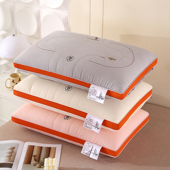 91家纺网 家纺一手货源 找家纺 浩宇家纺 2026新款雪尼绒枕头枕芯单人刺绣护颈枕成人家用舒适款6304 组合图仅做展示不可下单