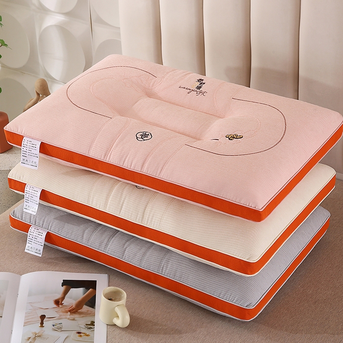 91家纺网 家纺一手货源 找家纺 （总）浩宇家纺 2026新款雪尼绒枕头枕芯单人刺绣护颈枕成人家用舒适定型款6305