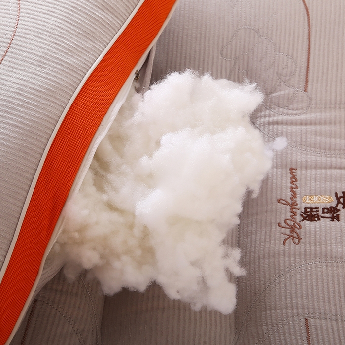 91家纺网 家纺一手货源 找家纺 浩宇家纺 2026新款雪尼绒枕头枕芯单人刺绣护颈枕成人家用舒适定型款6305 姜舒暖-分区灰色