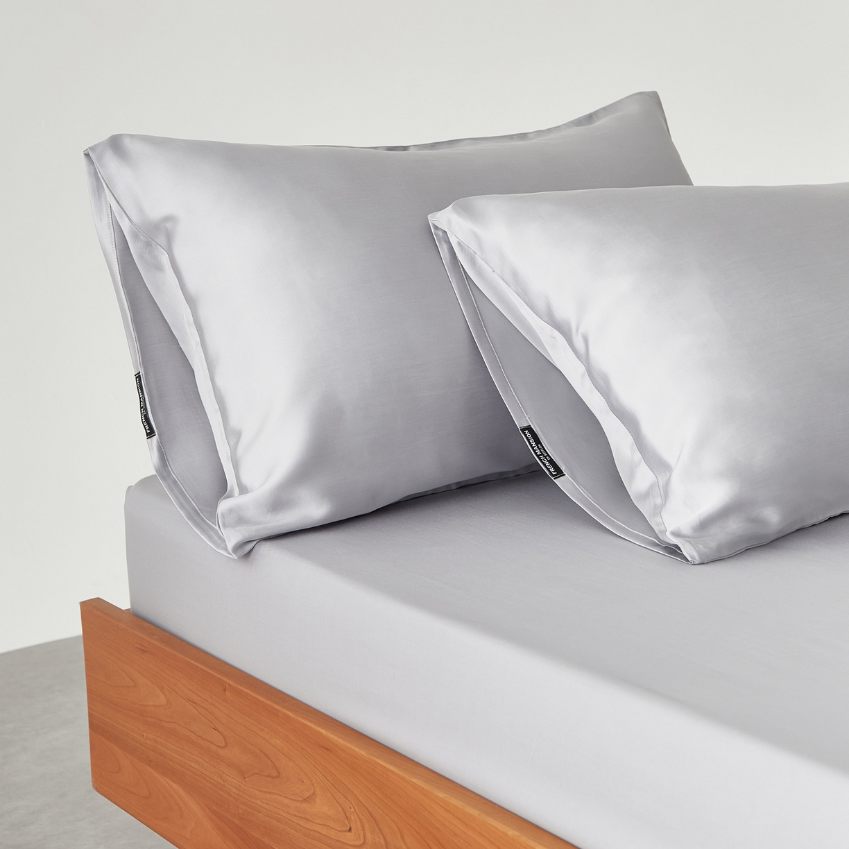 91家纺网 家纺一手货源 找家纺 EH家居 2026春夏新款简约纯色天丝单品枕套（AA版）（床单床笠同款） 丁香灰