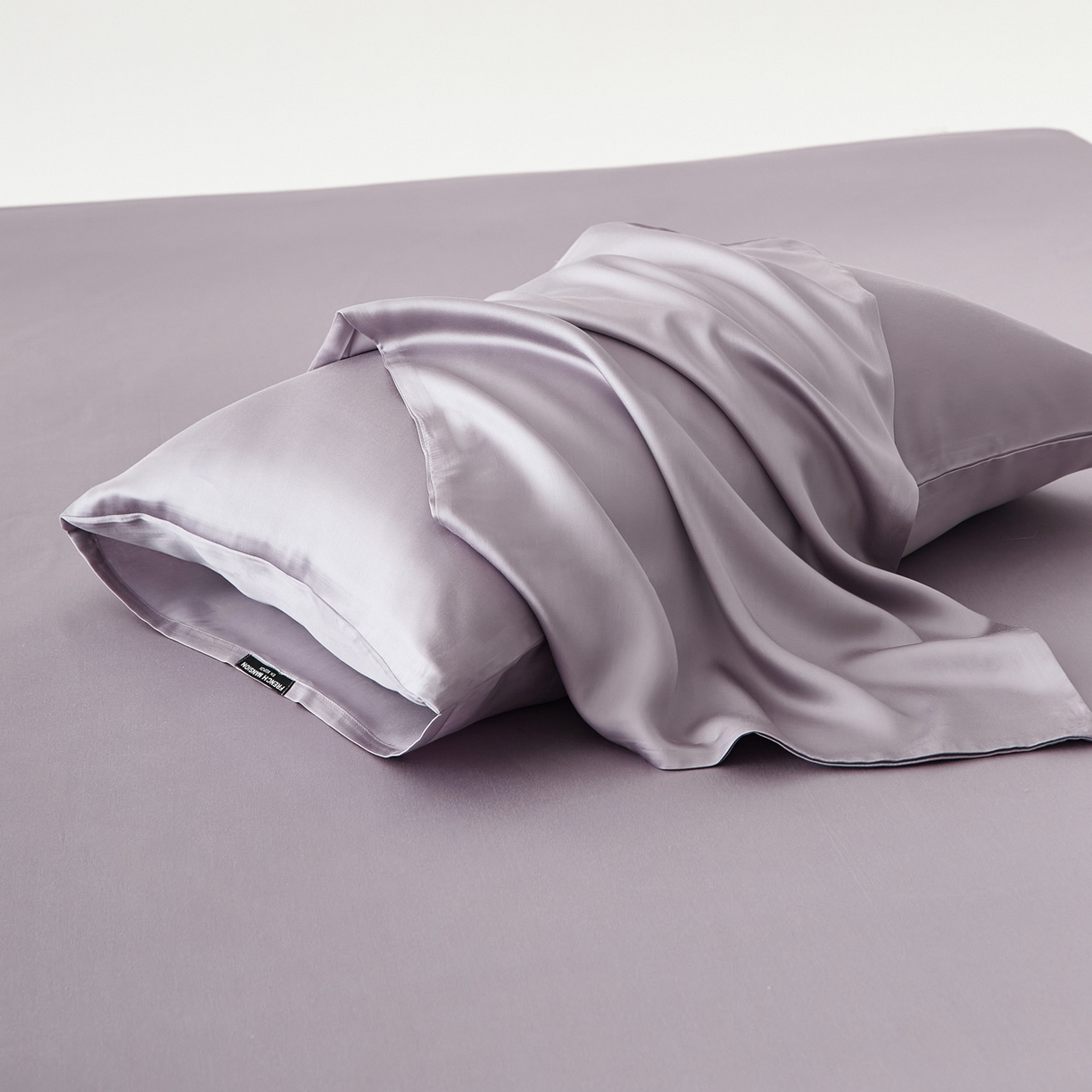 91家纺网 家纺一手货源 找家纺 EH家居 2026春夏新款简约纯色天丝单品枕套（AA版）（床单床笠同款） 富贵紫