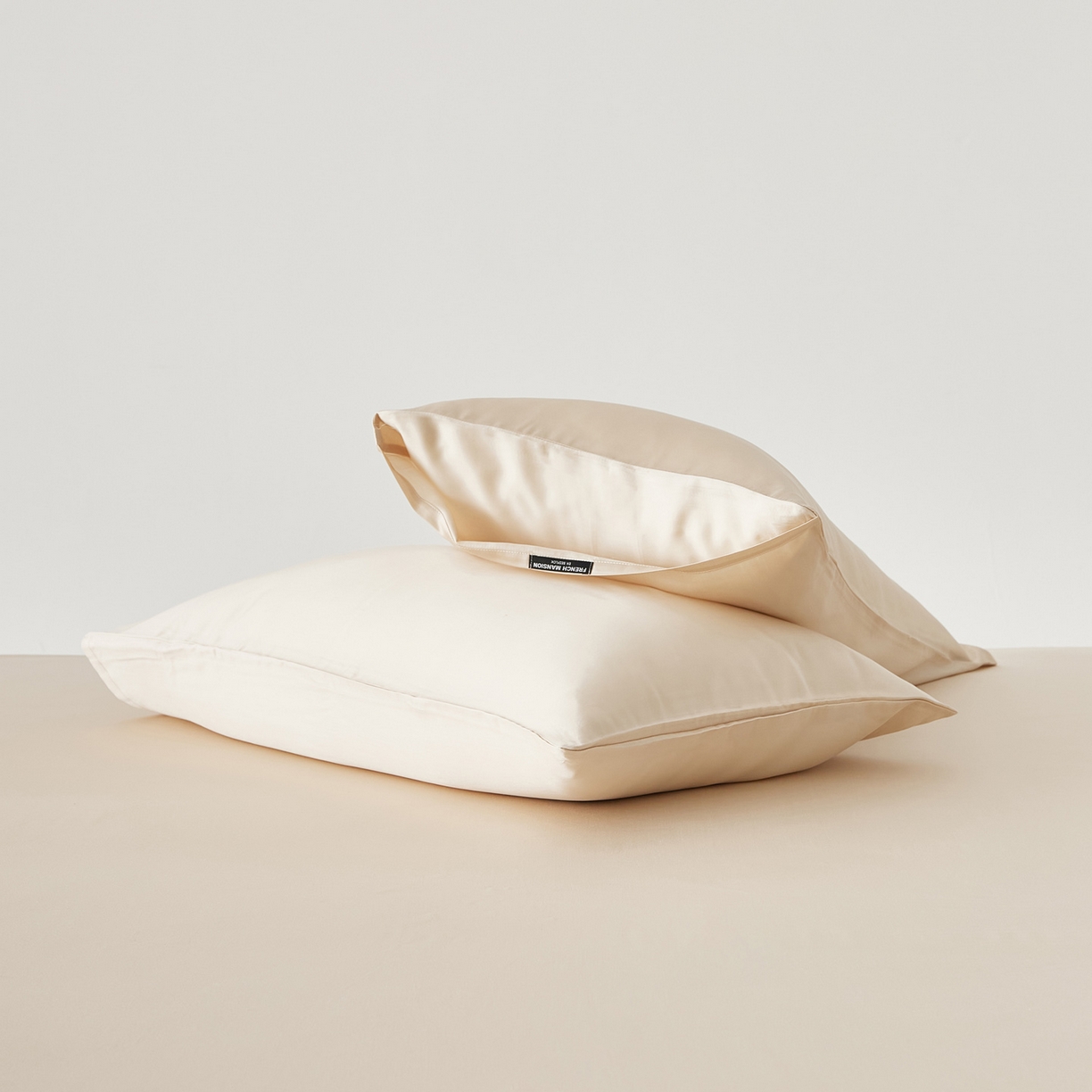 91家纺网 家纺一手货源 找家纺 EH家居 2026春夏新款简约纯色天丝单品枕套（AA版）（床单床笠同款） 奶油香槟