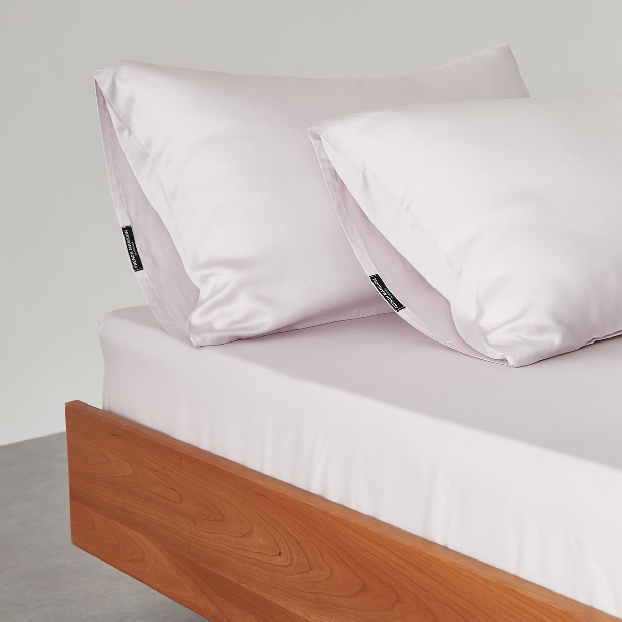 91家纺网 家纺一手货源 找家纺 EH家居 2026春夏新款简约纯色天丝单品枕套（AA版）（床单床笠同款） 月见粉