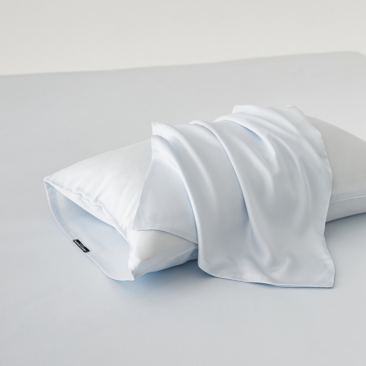 91家纺网 家纺一手货源 找家纺 EH家居 2026春夏新款简约纯色天丝单品枕套（AA版）（床单床笠同款） 云岚色